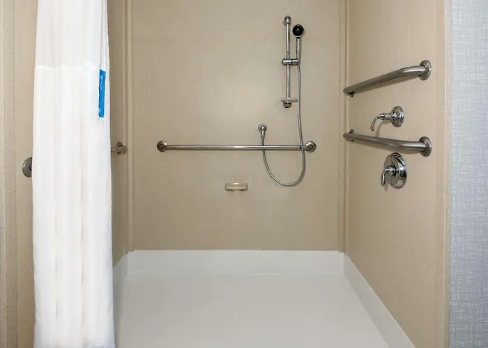 Hotel Hampton & Winston-salem/university Area
